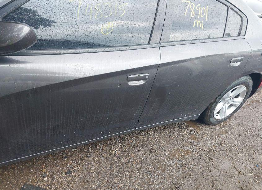 Photo 15 of 2019 Dodge Charger SXT RWD (VIN 2C3CDXBG5KH748315)