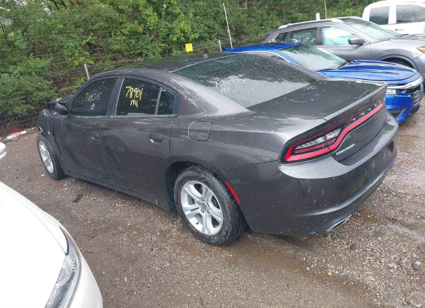 Photo 3 of 2019 Dodge Charger SXT RWD (VIN 2C3CDXBG5KH748315)