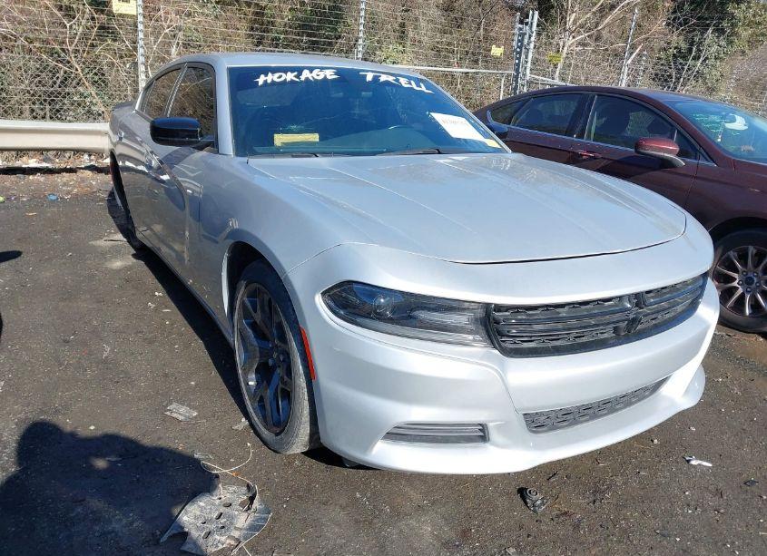 2020 Dodge Charger SXT RWD (VIN 2C3CDXBG5LH245398) main photo