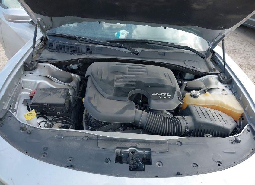 Photo 10 of 2021 Dodge Charger SXT RWD (VIN 2C3CDXBG5MH548070)