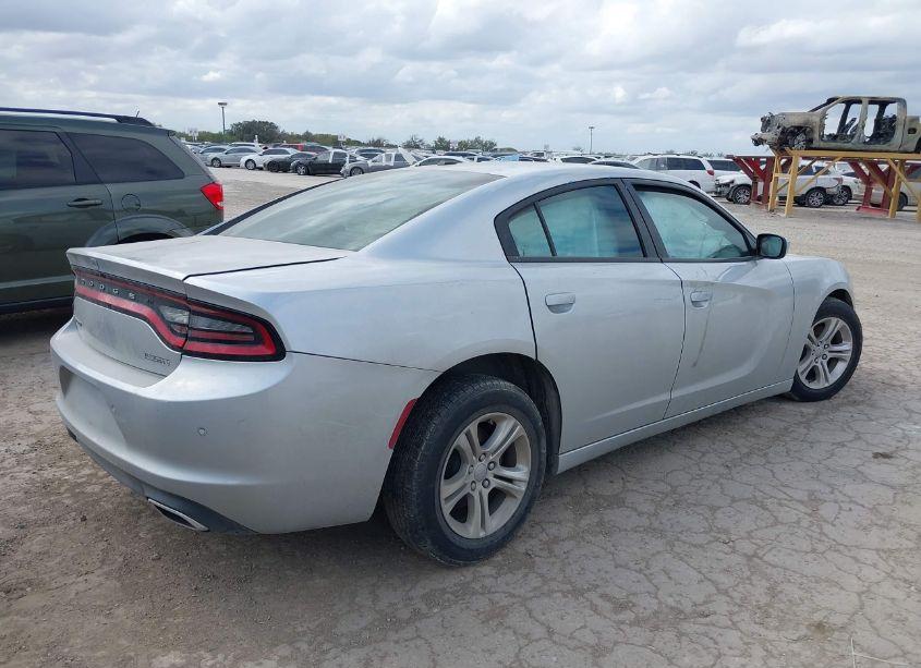 Photo 4 of 2021 Dodge Charger SXT RWD (VIN 2C3CDXBG5MH548070)