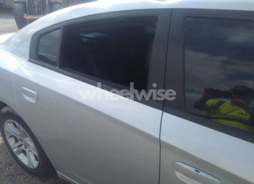 Photo 21 of 2021 Dodge Charger SXT RWD (VIN 2C3CDXBG5MH642871)