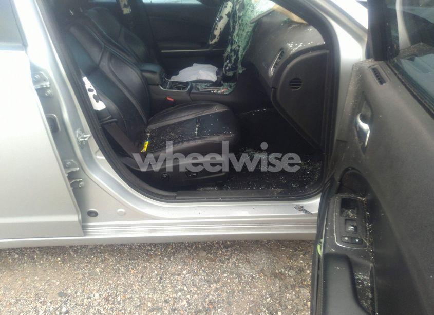 Photo 5 of 2021 Dodge Charger SXT RWD (VIN 2C3CDXBG5MH642871)