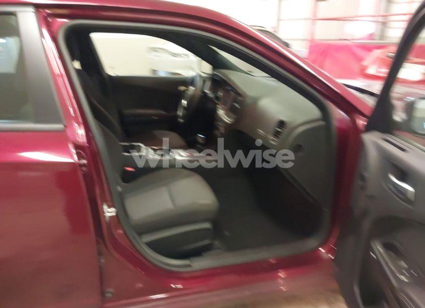 Photo 5 of 2021 Dodge Charger SXT RWD (VIN 2C3CDXBG5MH675529)