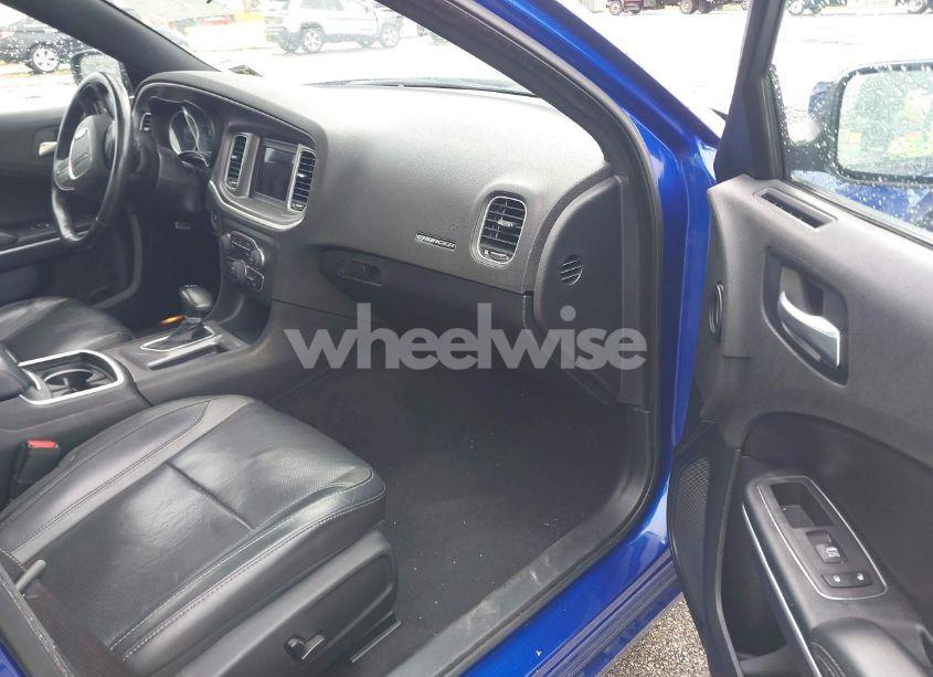 Photo 5 of 2022 Dodge Charger SXT RWD (VIN 2C3CDXBG5NH197565)