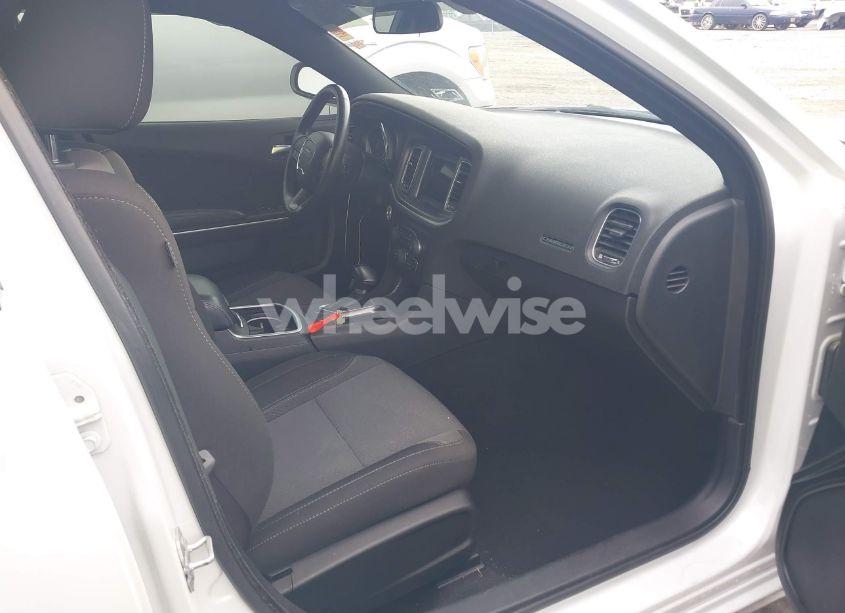 Photo 5 of 2022 Dodge Charger SXT RWD (VIN 2C3CDXBG5NH235246)