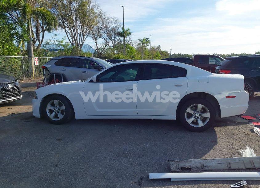Photo 14 of 2012 Dodge Charger SE (VIN 2C3CDXBG6CH162689)