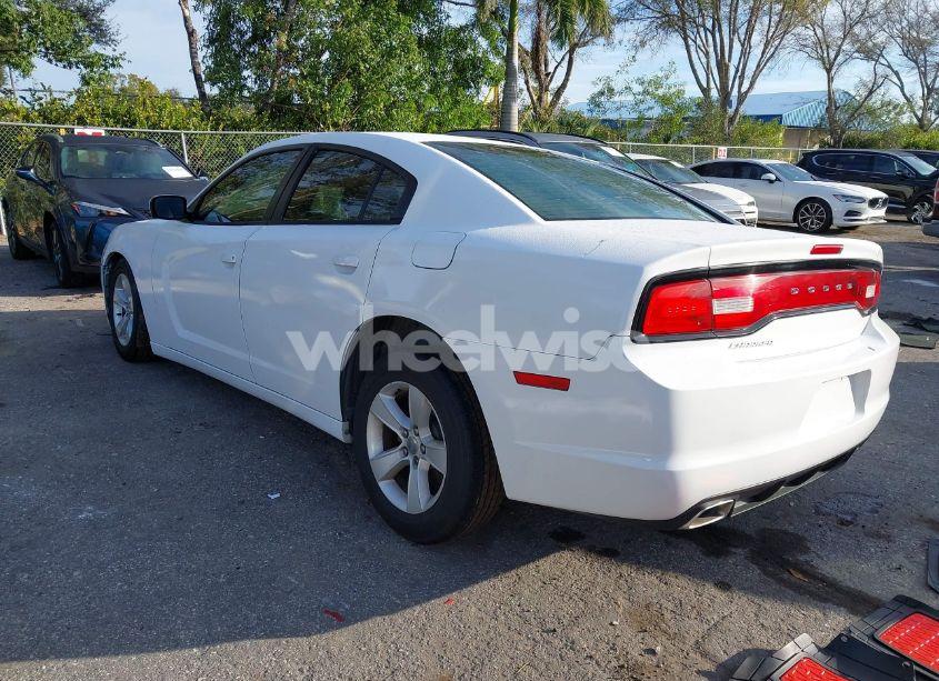 Photo 3 of 2012 Dodge Charger SE (VIN 2C3CDXBG6CH162689)