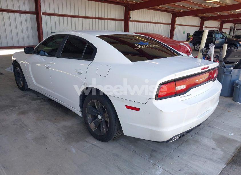Photo 3 of 2013 Dodge Charger SE (VIN 2C3CDXBG6DH623312)