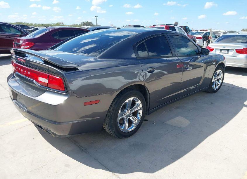 Photo 4 of 2014 Dodge Charger SE (VIN 2C3CDXBG6EH154840)