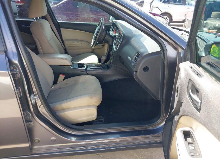 Photo 5 of 2014 Dodge Charger SE (VIN 2C3CDXBG6EH154840)