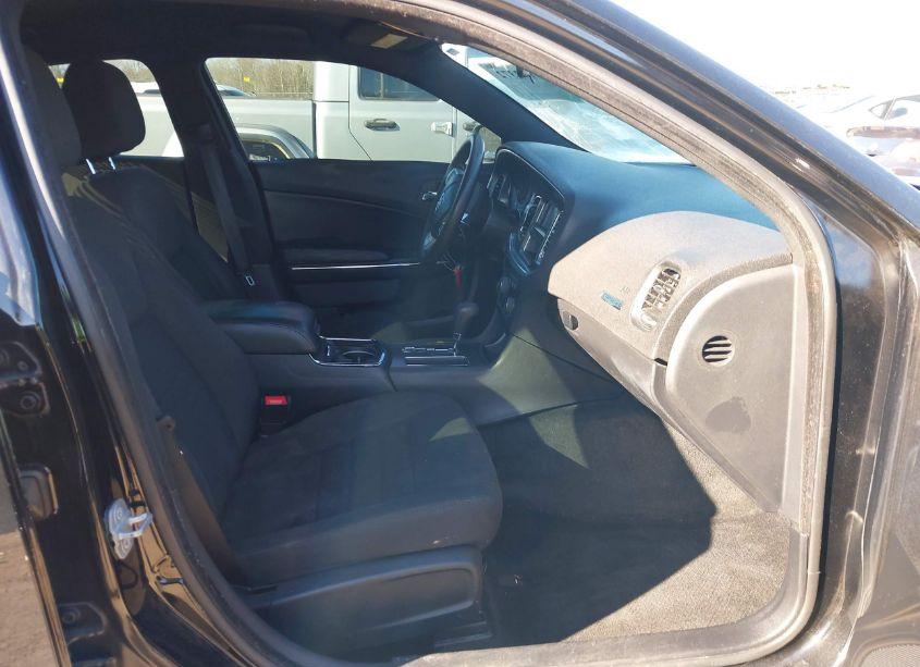 Photo 5 of 2014 Dodge Charger SE (VIN 2C3CDXBG6EH172836)