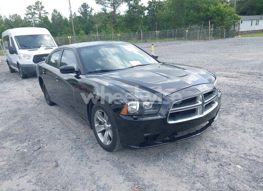 2014 Dodge Charger SE (VIN 2C3CDXBG6EH204717) main photo