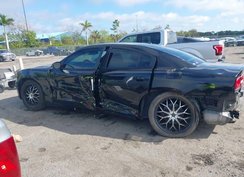 Photo 13 of 2014 Dodge Charger SE (VIN 2C3CDXBG6EH246112)