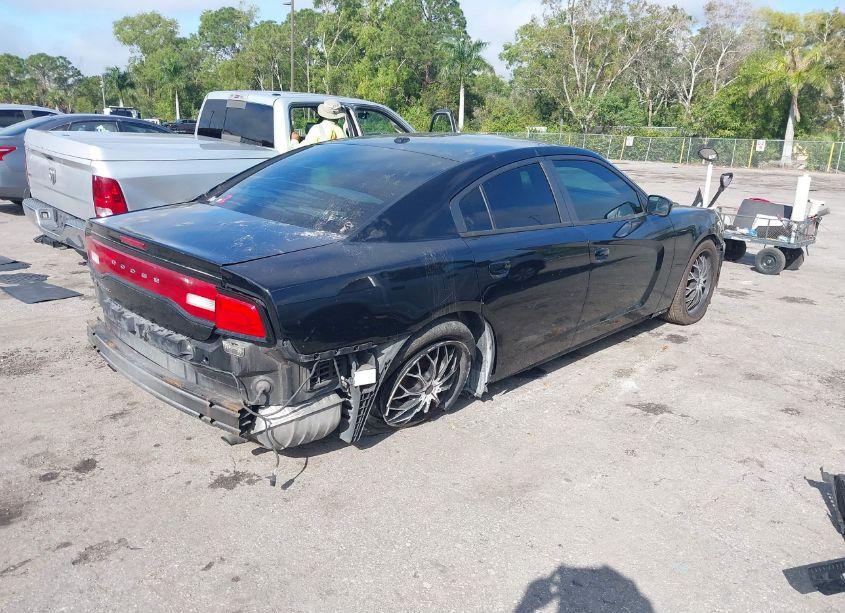 Photo 4 of 2014 Dodge Charger SE (VIN 2C3CDXBG6EH246112)