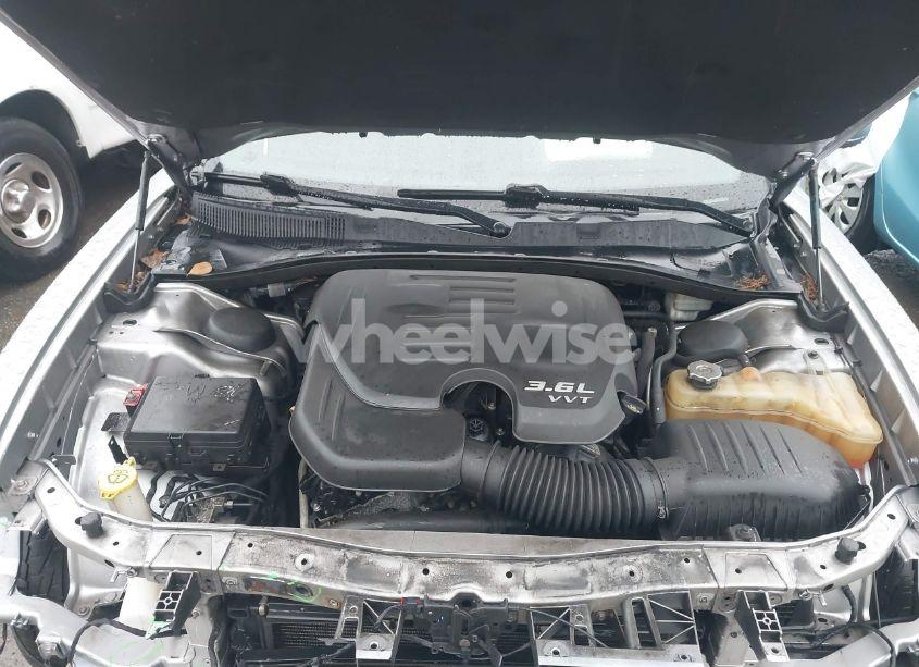 Photo 10 of 2015 Dodge Charger SE (VIN 2C3CDXBG6FH856738)