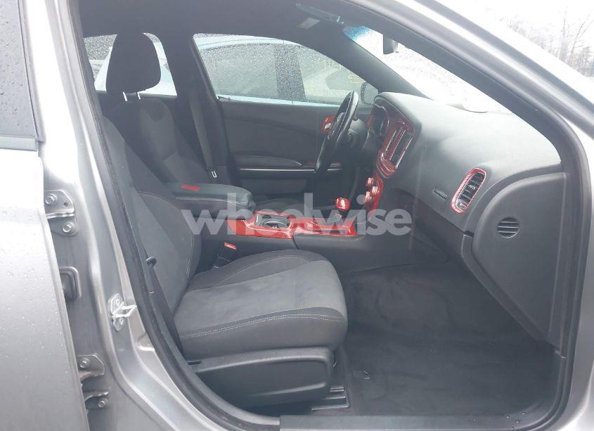 Photo 5 of 2015 Dodge Charger SE (VIN 2C3CDXBG6FH856738)