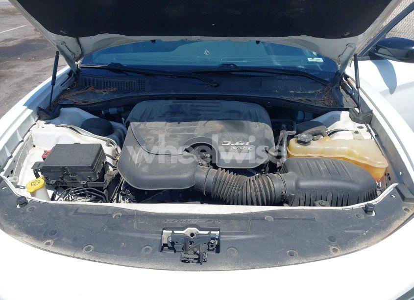 Photo 10 of 2016 Dodge Charger SE (VIN 2C3CDXBG6GH247313)