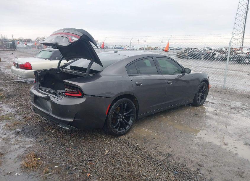 Photo 4 of 2018 Dodge Charger SXT RWD (VIN 2C3CDXBG6JH196211)