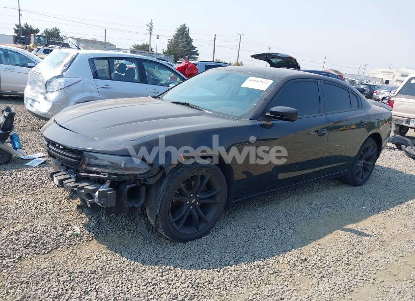 Photo 2 of 2018 Dodge Charger SXT RWD (VIN 2C3CDXBG6JH197360)