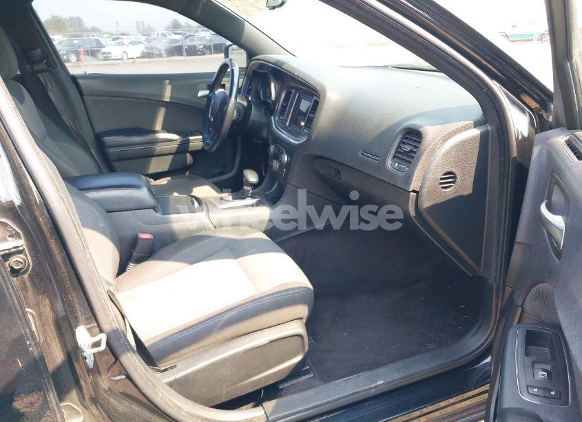 Photo 5 of 2018 Dodge Charger SXT RWD (VIN 2C3CDXBG6JH197360)