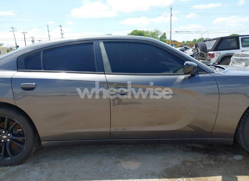 Photo 13 of 2018 Dodge Charger SXT RWD (VIN 2C3CDXBG6JH206865)