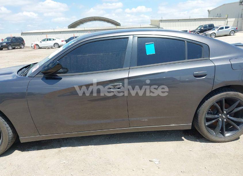 Photo 14 of 2018 Dodge Charger SXT RWD (VIN 2C3CDXBG6JH206865)