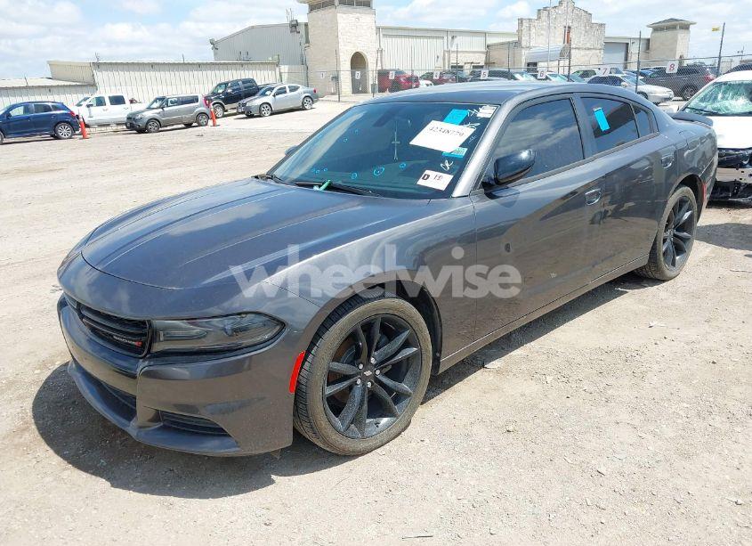 Photo 2 of 2018 Dodge Charger SXT RWD (VIN 2C3CDXBG6JH206865)