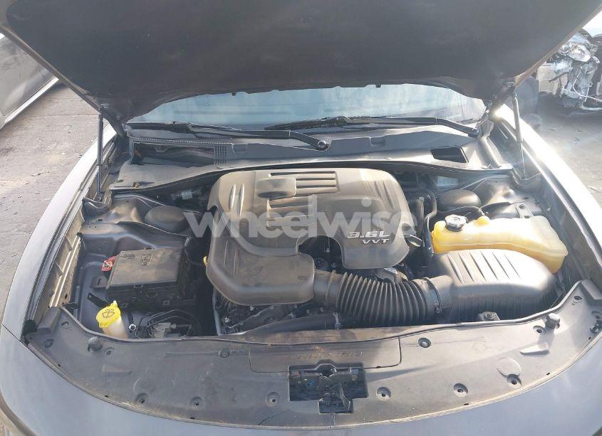 Photo 10 of 2018 Dodge Charger SXT RWD (VIN 2C3CDXBG6JH239025)