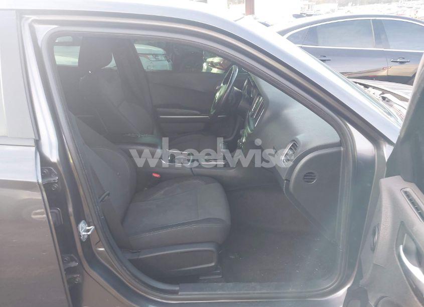 Photo 5 of 2018 Dodge Charger SXT RWD (VIN 2C3CDXBG6JH239025)