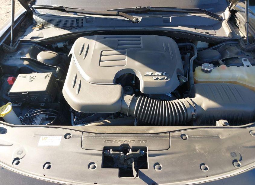 Photo 10 of 2019 Dodge Charger SXT RWD (VIN 2C3CDXBG6KH573220)