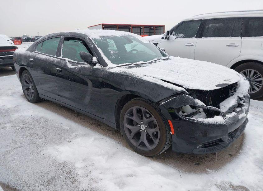 2019 Dodge Charger SXT RWD (VIN 2C3CDXBG6KH619466) main photo