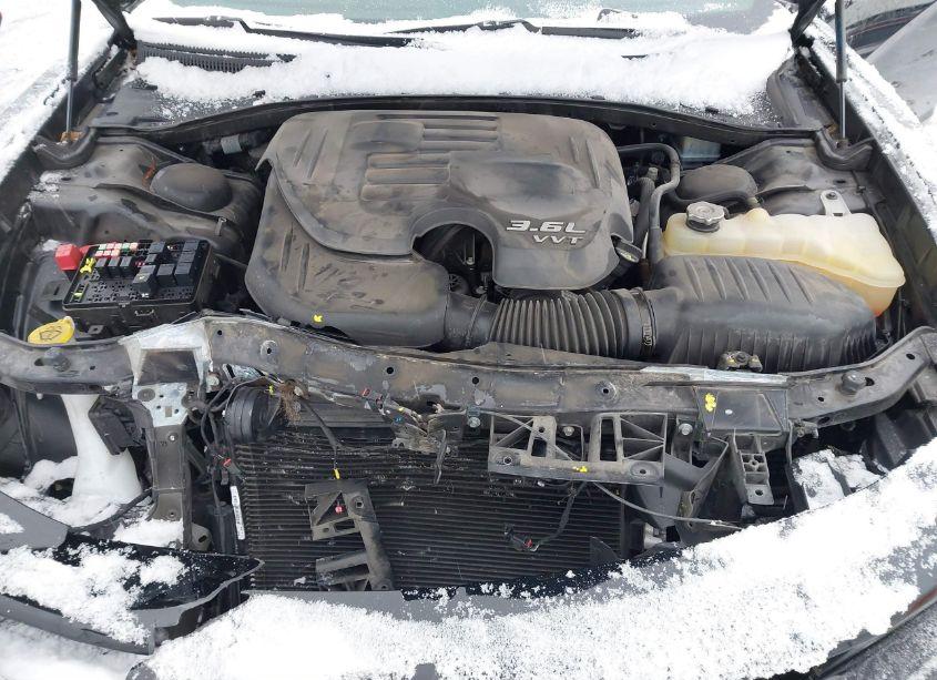 Photo 10 of 2019 Dodge Charger SXT RWD (VIN 2C3CDXBG6KH619466)