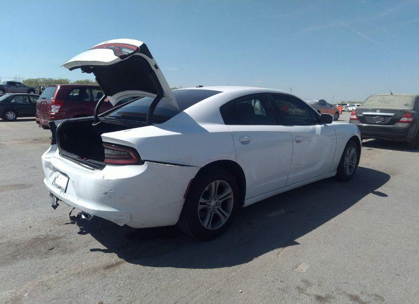 Photo 4 of 2019 Dodge Charger SXT RWD (VIN 2C3CDXBG6KH636364)