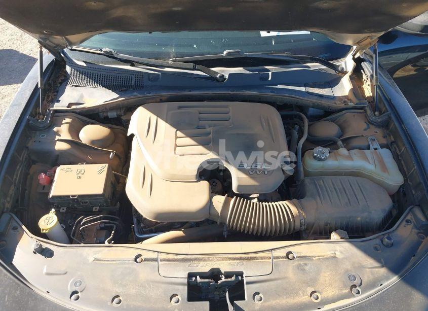 Photo 10 of 2019 Dodge Charger SXT RWD (VIN 2C3CDXBG6KH670711)