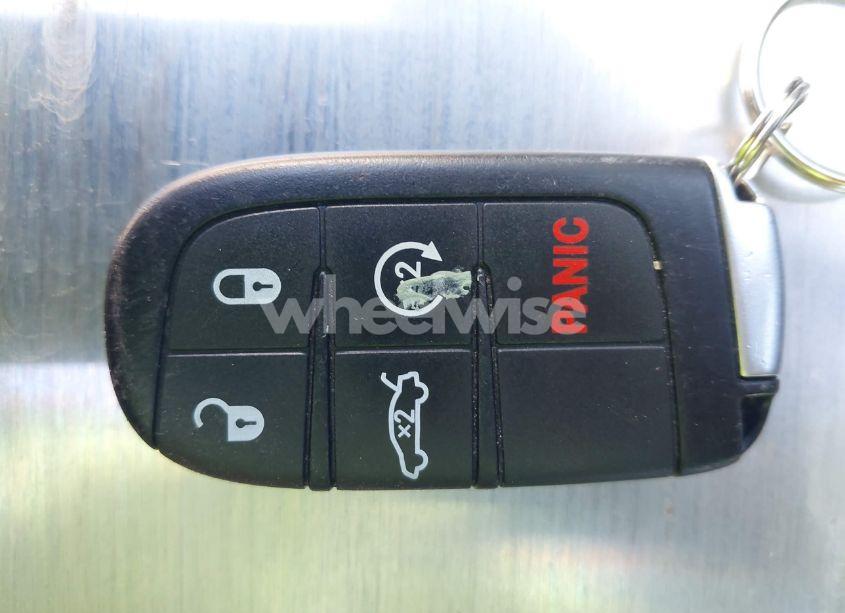 Photo 11 of 2019 Dodge Charger SXT RWD (VIN 2C3CDXBG6KH670711)