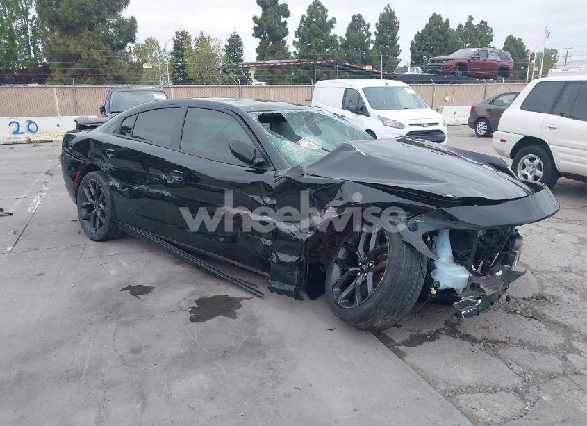 2019 Dodge Charger SXT RWD (VIN 2C3CDXBG6KH681711) main photo