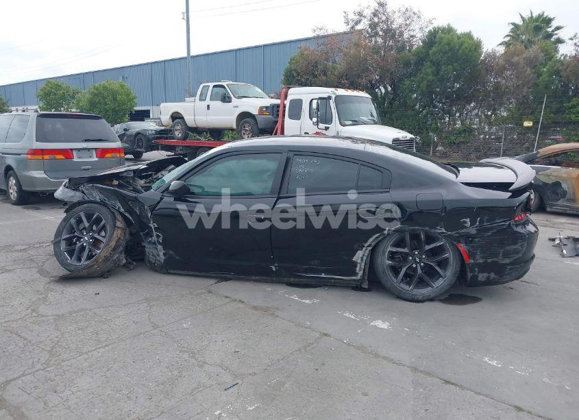 Photo 14 of 2019 Dodge Charger SXT RWD (VIN 2C3CDXBG6KH681711)