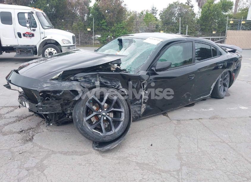 Photo 2 of 2019 Dodge Charger SXT RWD (VIN 2C3CDXBG6KH681711)