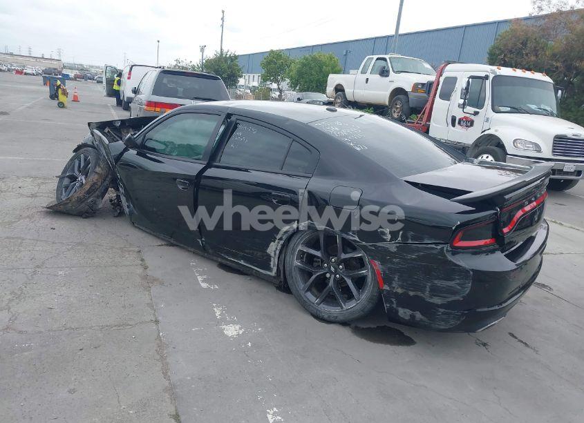 Photo 3 of 2019 Dodge Charger SXT RWD (VIN 2C3CDXBG6KH681711)