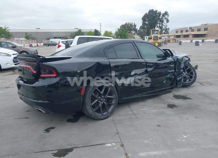 Photo 4 of 2019 Dodge Charger SXT RWD (VIN 2C3CDXBG6KH681711)
