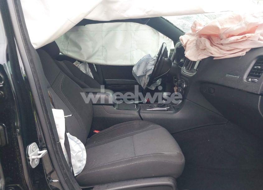 Photo 5 of 2019 Dodge Charger SXT RWD (VIN 2C3CDXBG6KH681711)