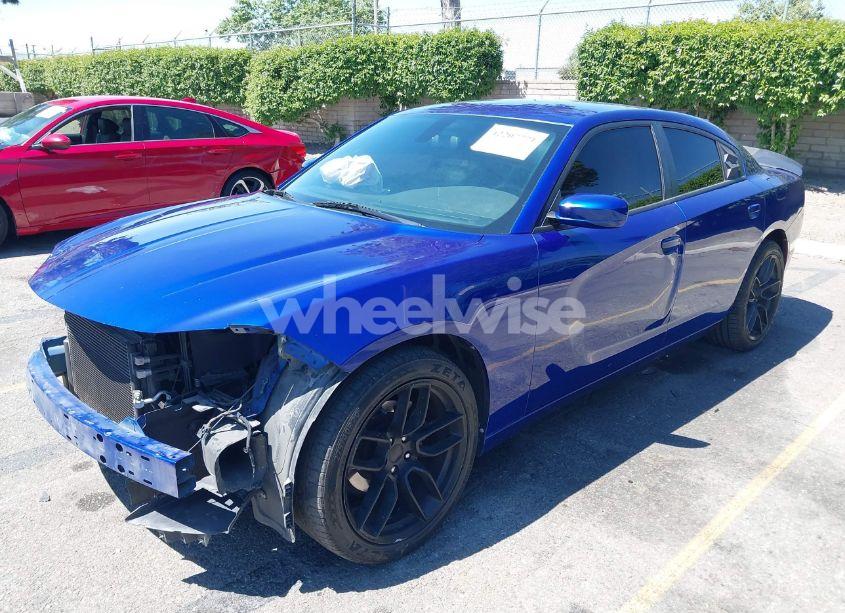 Photo 2 of 2019 Dodge Charger SXT RWD (VIN 2C3CDXBG6KH729739)
