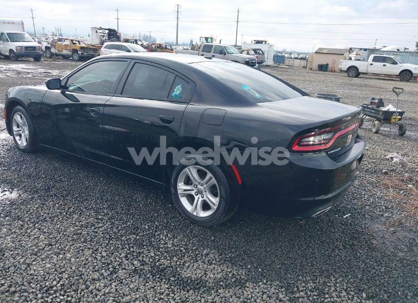 Photo 3 of 2020 Dodge Charger SXT RWD (VIN 2C3CDXBG6LH119468)