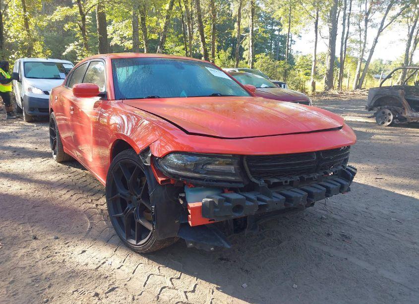 2020 Dodge Charger SXT RWD (VIN 2C3CDXBG6LH149604) main photo