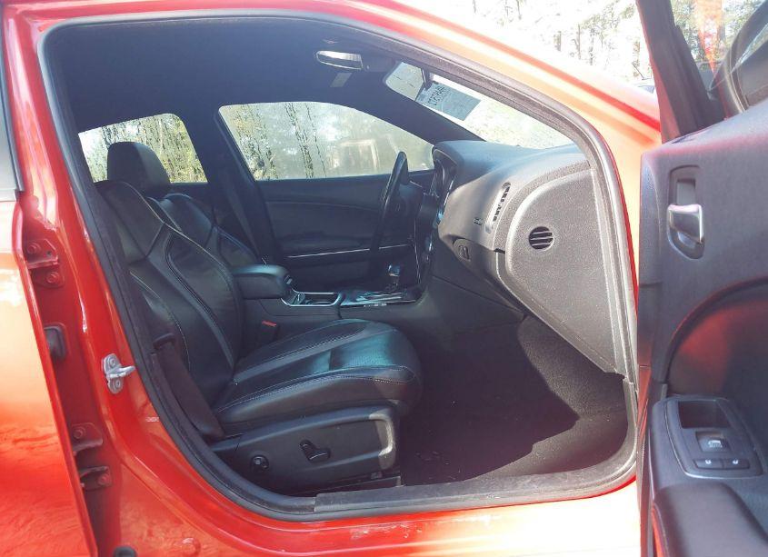 Photo 5 of 2020 Dodge Charger SXT RWD (VIN 2C3CDXBG6LH149604)