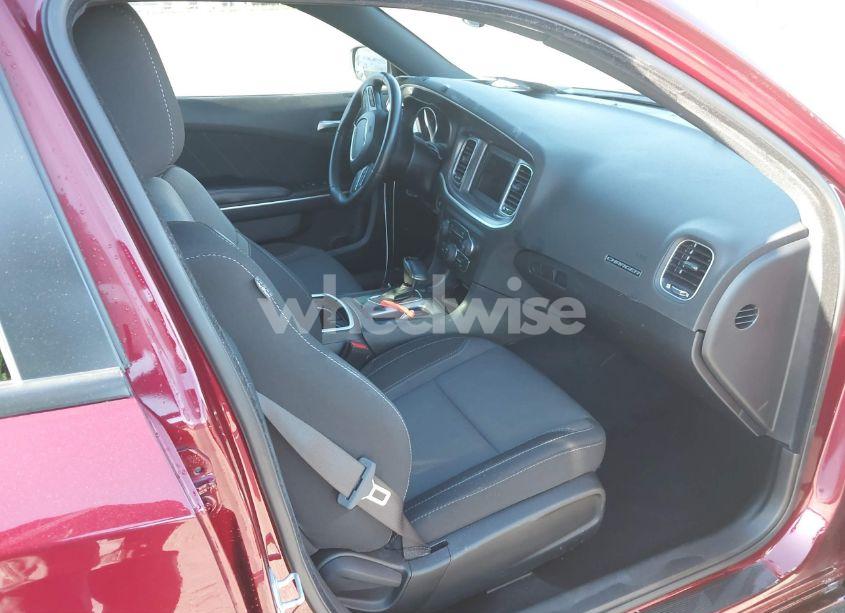 Photo 5 of 2020 Dodge Charger SXT RWD (VIN 2C3CDXBG6LH233311)