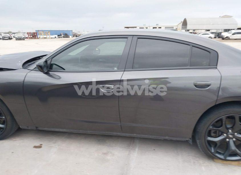 Photo 15 of 2020 Dodge Charger SXT RWD (VIN 2C3CDXBG6LH248228)