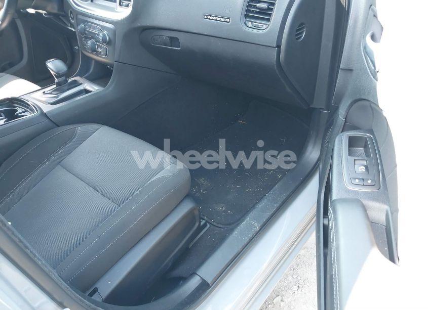 Photo 5 of 2021 Dodge Charger SXT RWD (VIN 2C3CDXBG6MH653443)