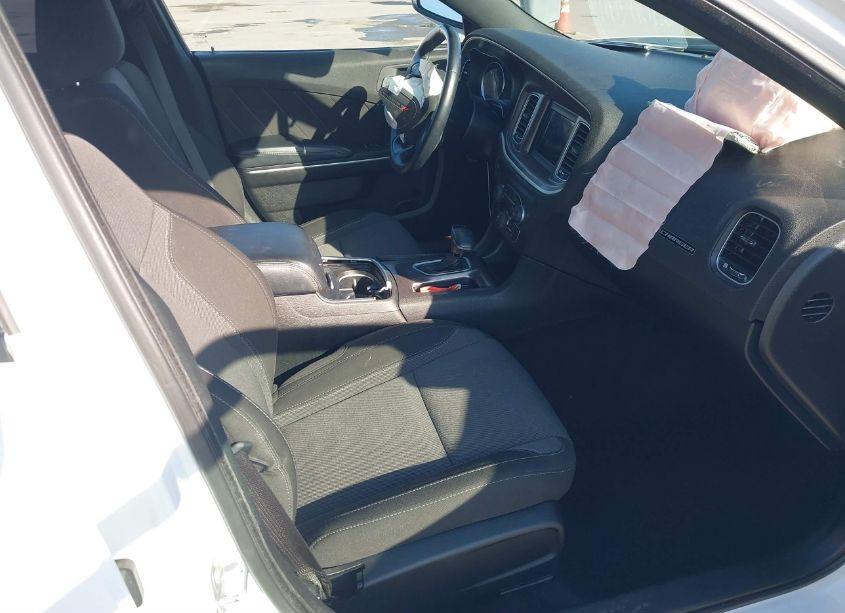 Photo 5 of 2022 Dodge Charger SXT RWD (VIN 2C3CDXBG6NH144907)